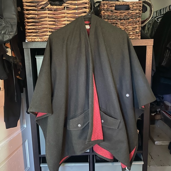 Bridge & Burn Faye Wool Blend Cape Poncho - Picture 10 of 12